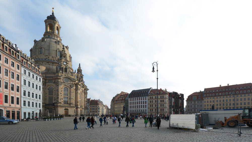 Kunstprojekt „Monument“, Dresden, Neumarkt