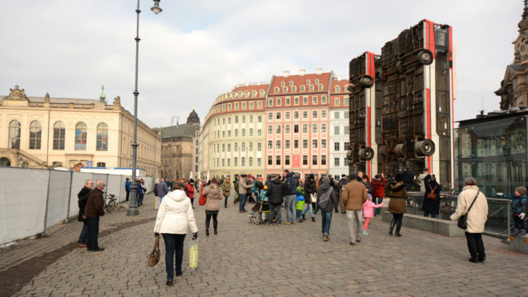 Die Kunstprojekte „Monument“ und „Lampedusa 361“